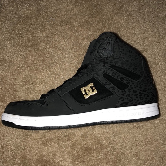 DC Skateboard shoes - Picture 2 of 5